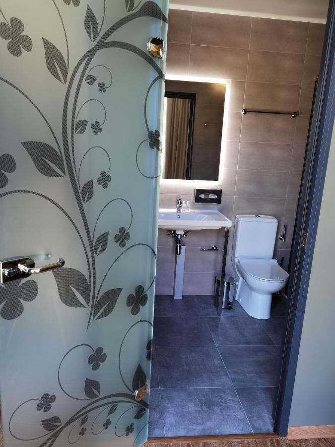 Stark Hotel Orhei Bagian luar foto