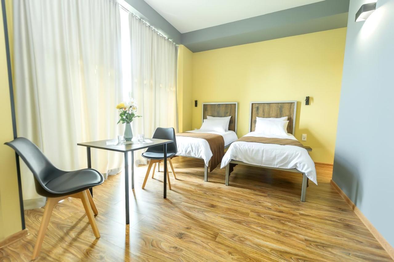 Stark Hotel Orhei Bagian luar foto