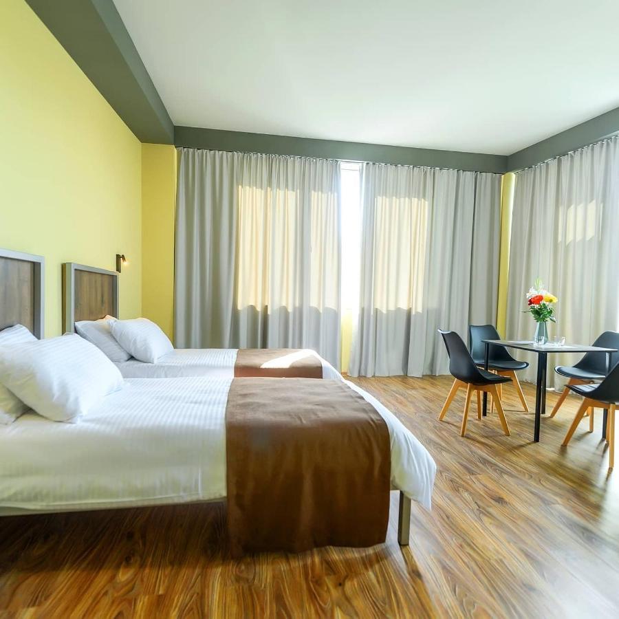 Stark Hotel Orhei Bagian luar foto